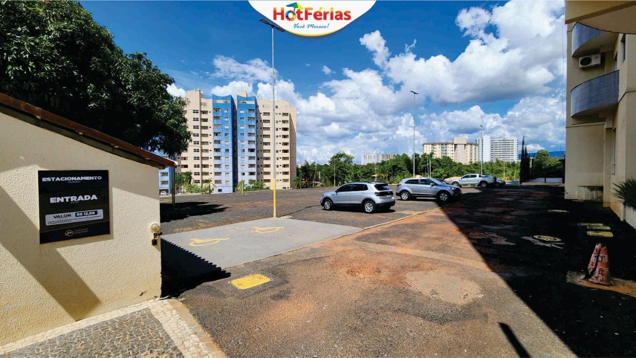 Golden Dolphin Express: Beachside Comfort With 24/7 Pools Apartment Caldas Novas