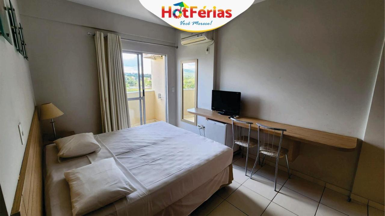 Golden Dolphin Express: Beachside Comfort With 24/7 Pools Apartment