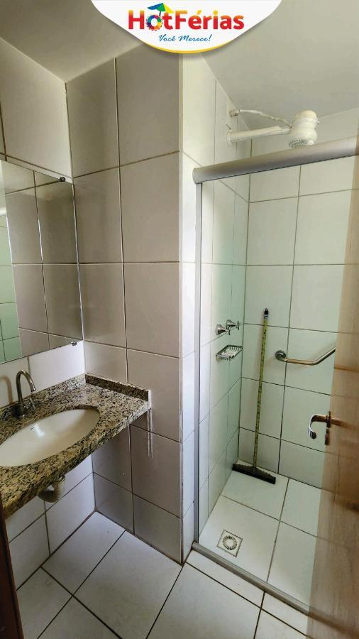Apartment Golden Dolphin Express: Beachside Comfort With 24/7 Pools Caldas Novas